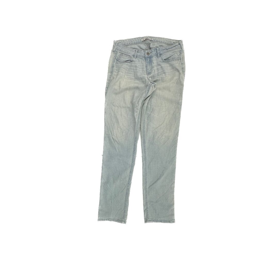Hollister Straight Women's size 9 Light Wash Blue Denim Jeans
